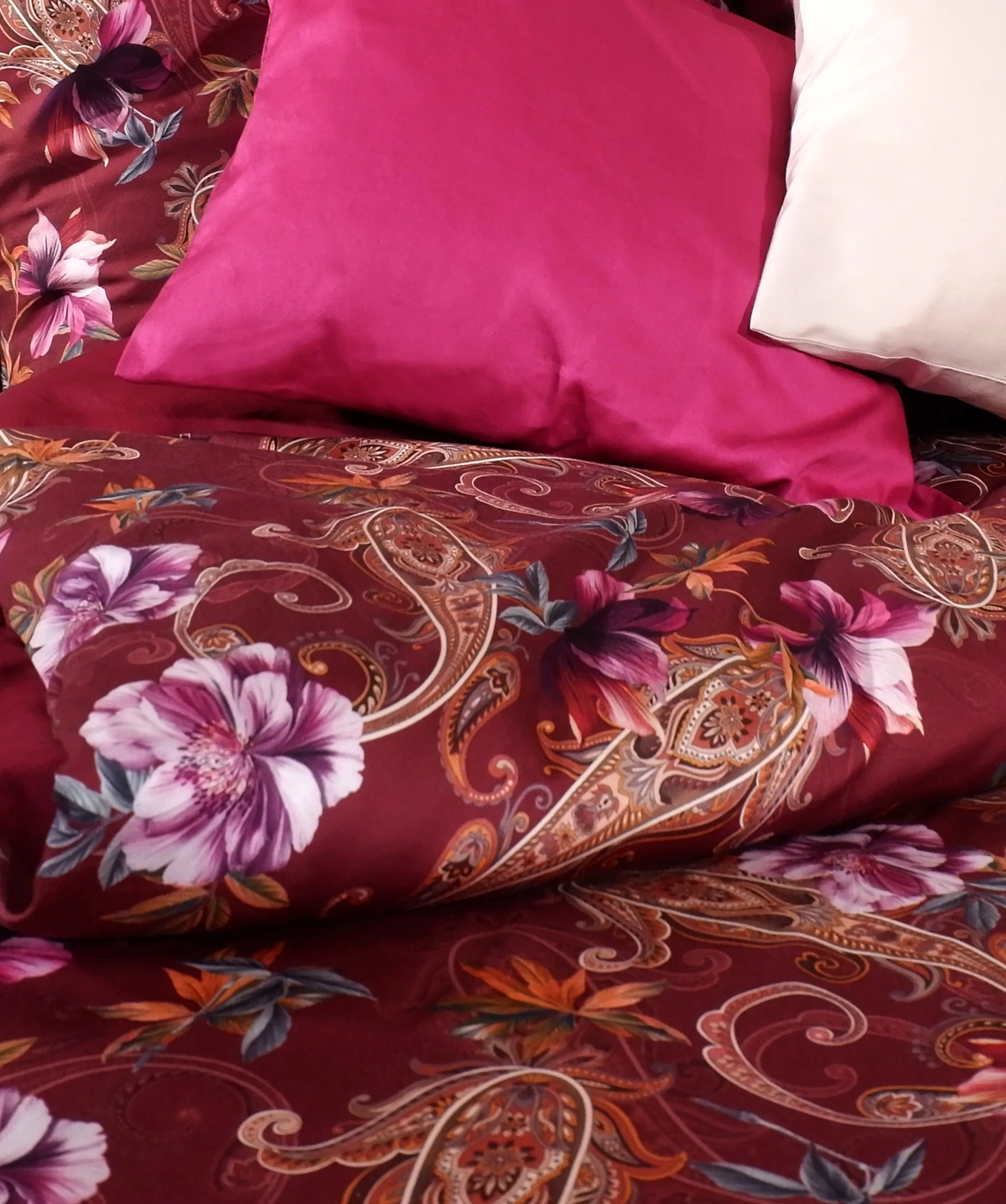 Bed Art S Rot – Detail