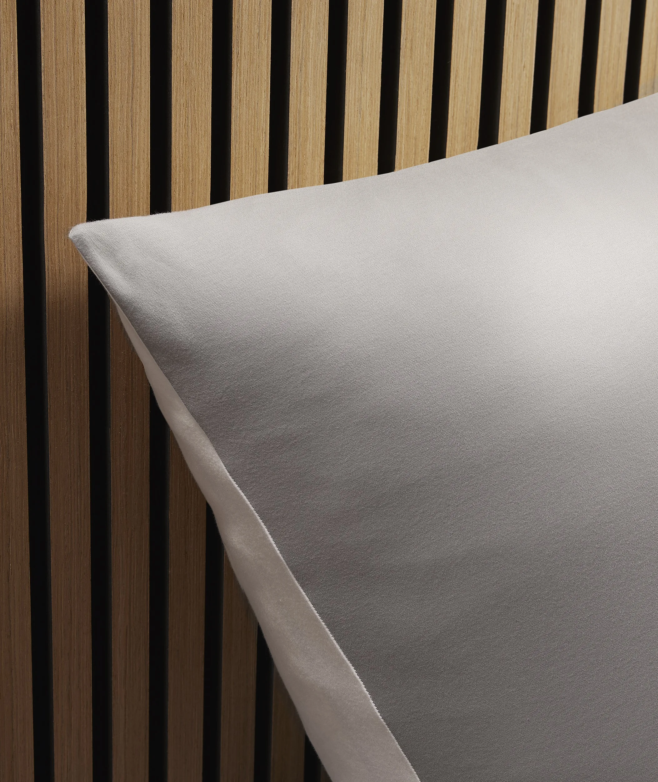 Black Premium Jersey W Creme-Grau – Detail